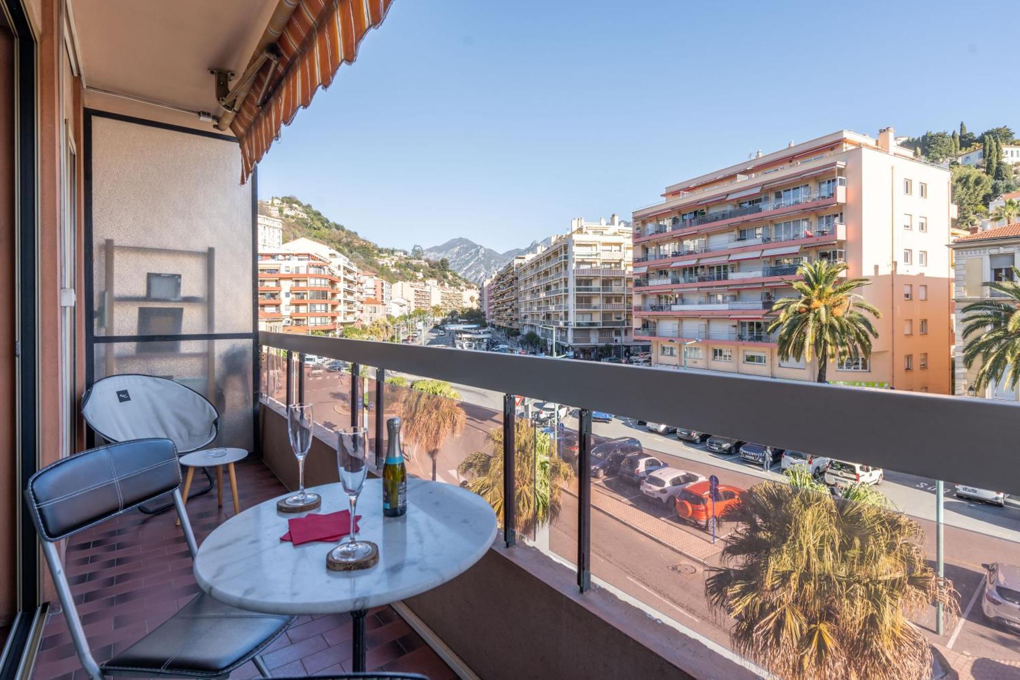 Fabuleux Appartement 2 Personnes Au Coeur De Menton, Climatise Et Proche Gares Routiere Et Sncf Exterior photo