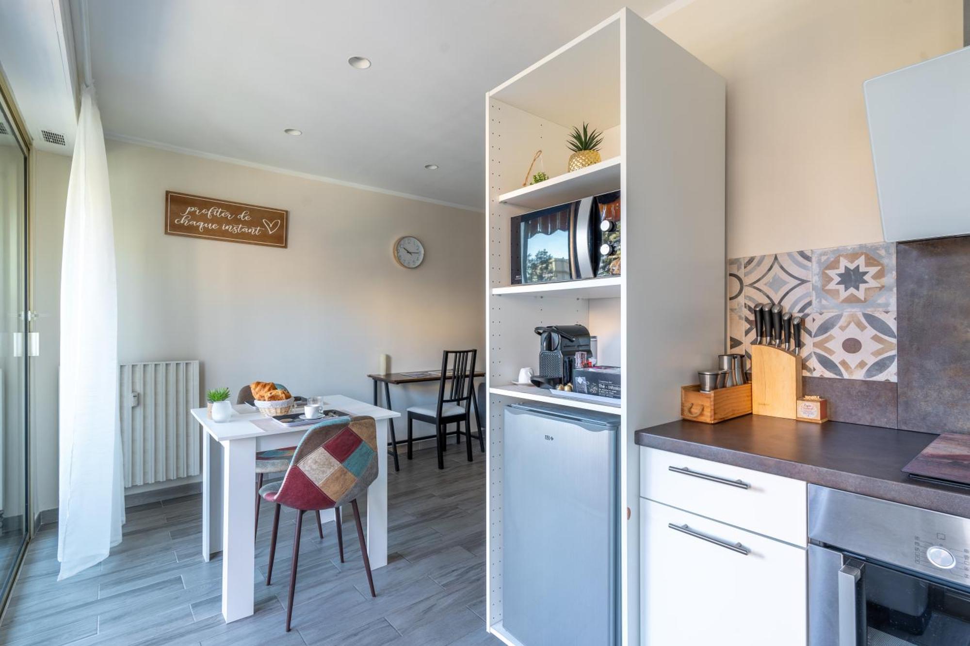 Fabuleux Appartement 2 Personnes Au Coeur De Menton, Climatise Et Proche Gares Routiere Et Sncf Exterior photo
